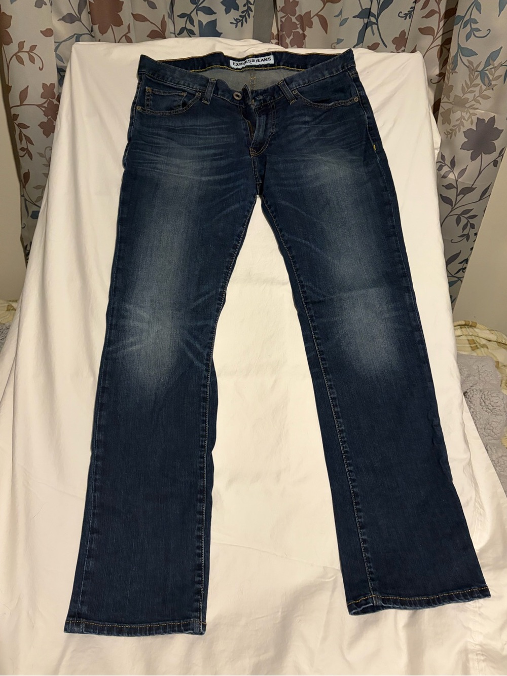 Express Men’s Dark Blue Straight Jeans